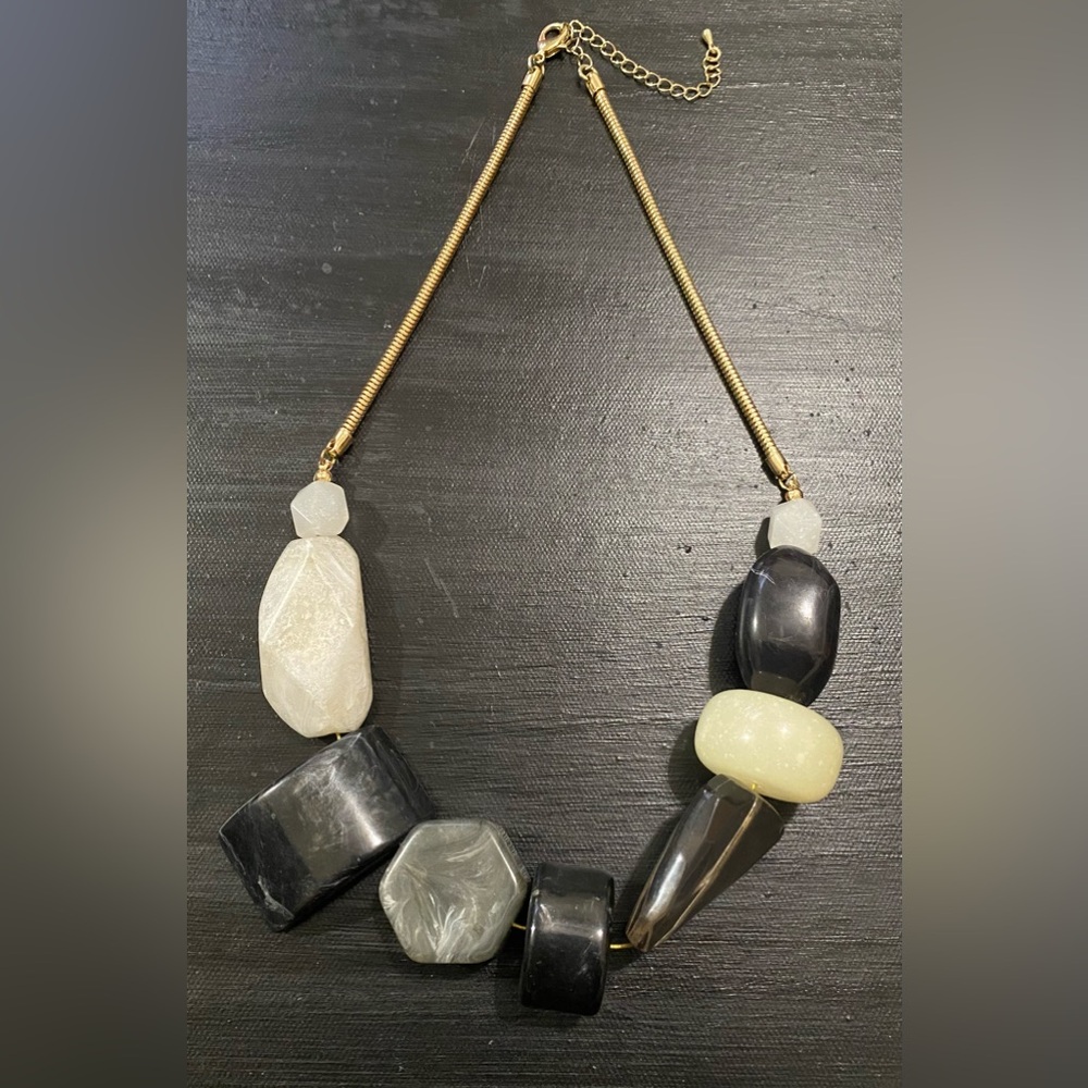 Vintage, beaded necklace with snake chain